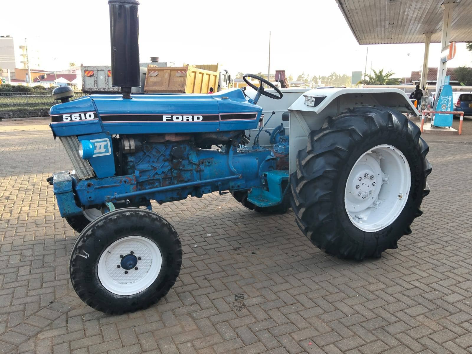 Ford 5610