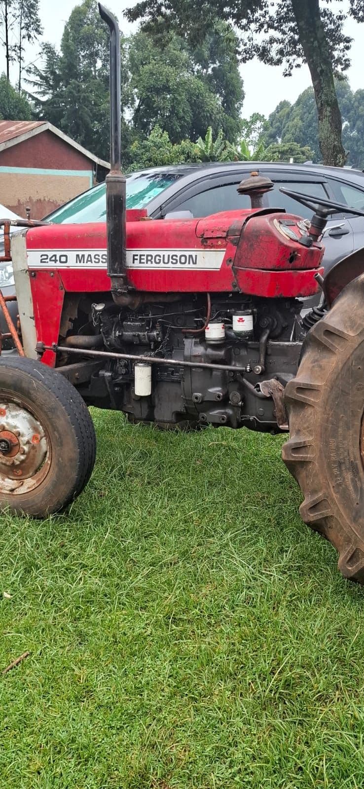 Massey Ferguson 240