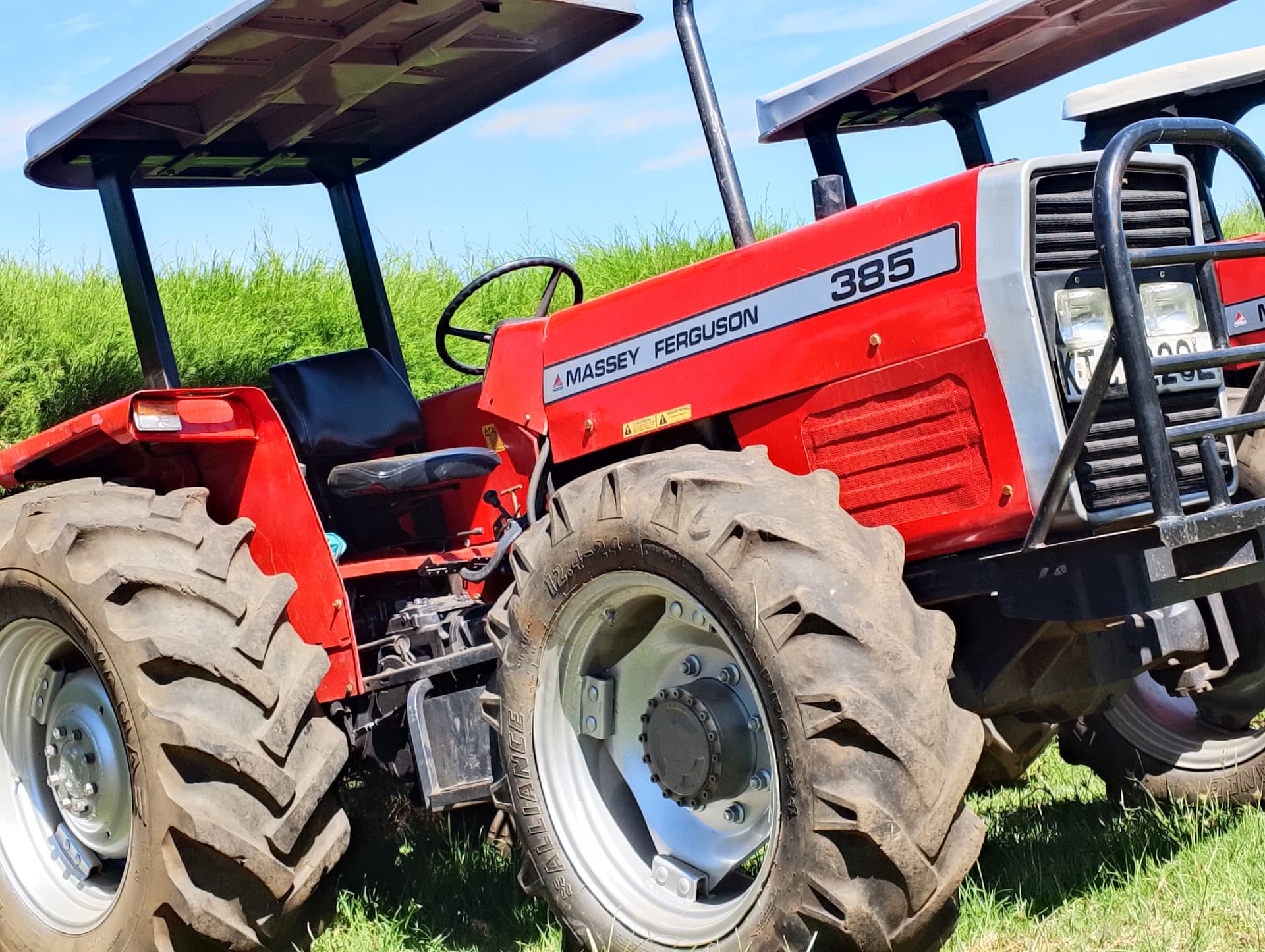 Massey Ferguson 385 4 wheel