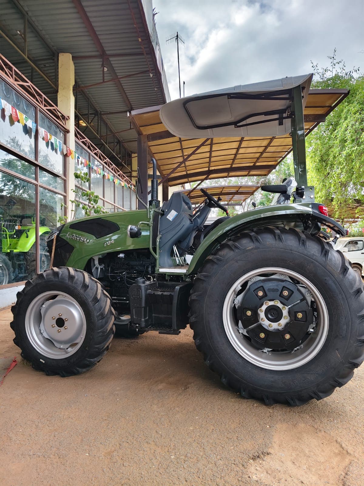 LANSU 75HP BRAND NEW TRACTORS