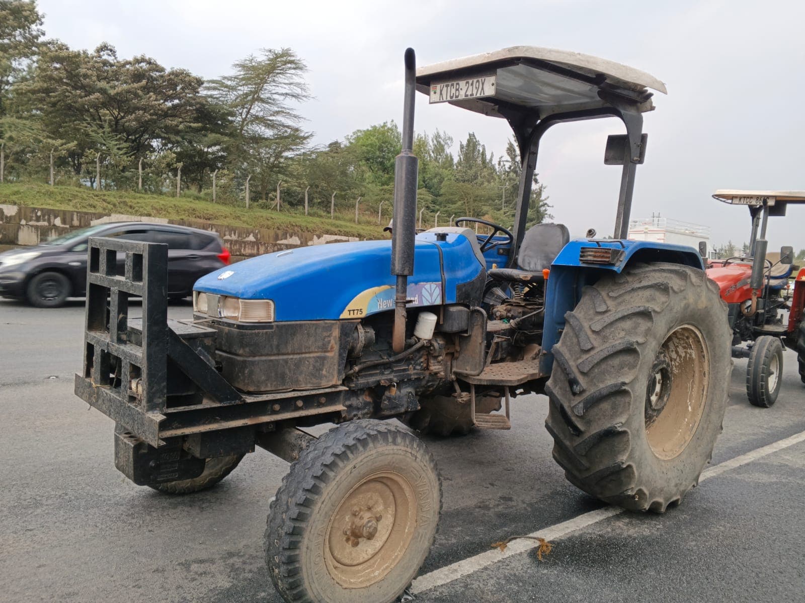 🚜 New Holland TT75 2WD