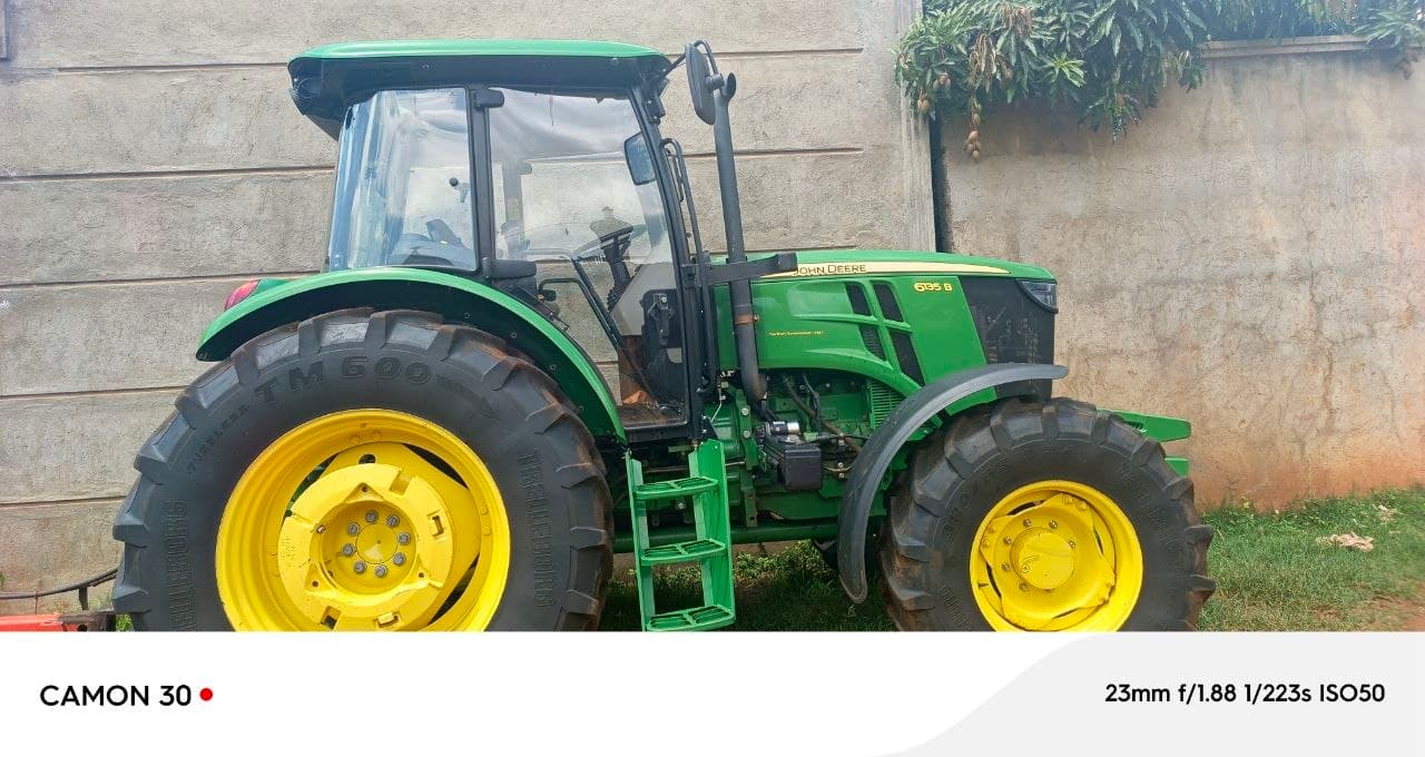 Jhon deree 6135B