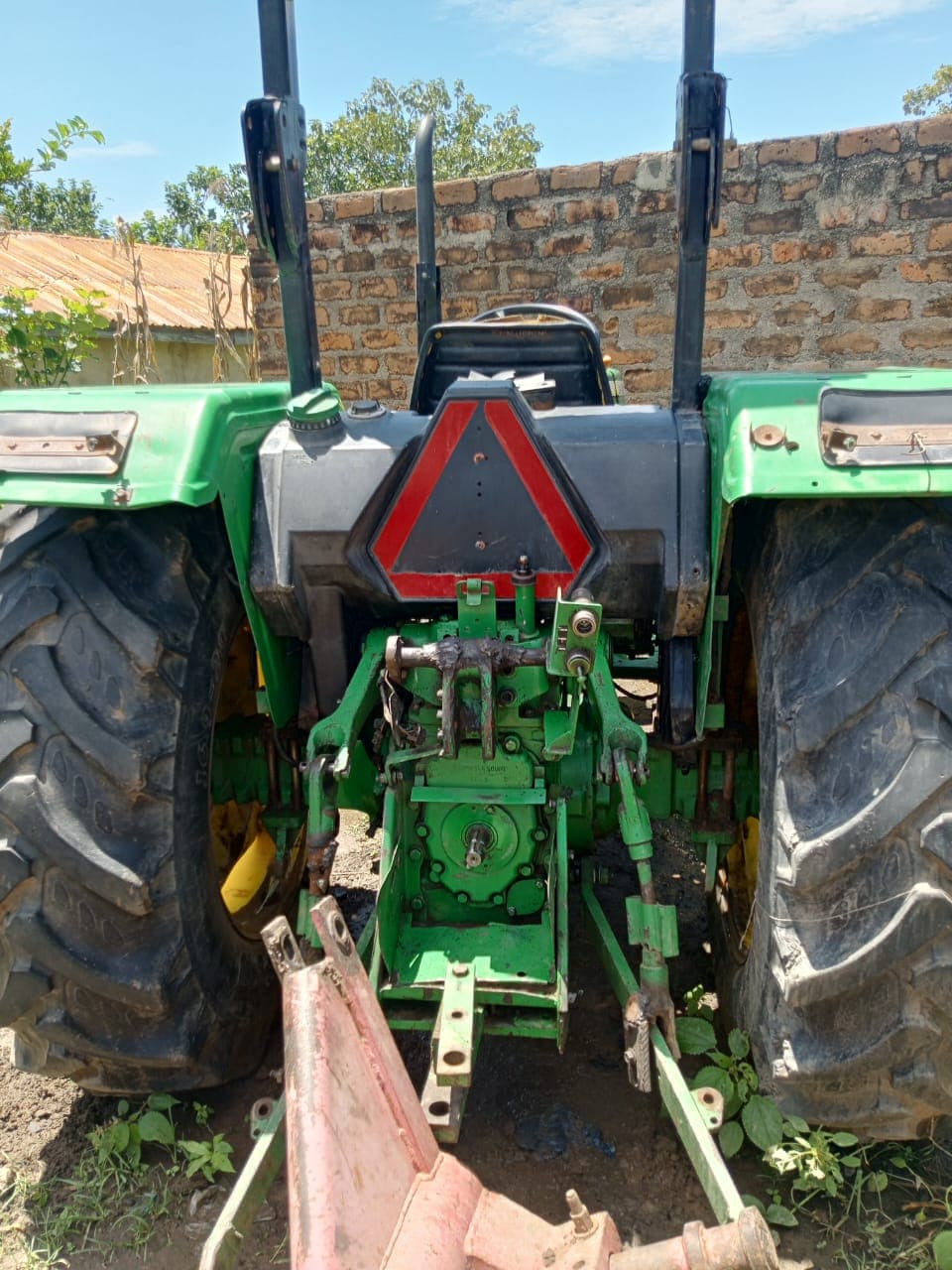 JOHN DEERE 5065E