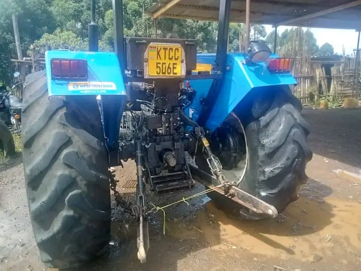 New Holland Tt75 KTCC/E 4-wheeler 2.6M neg