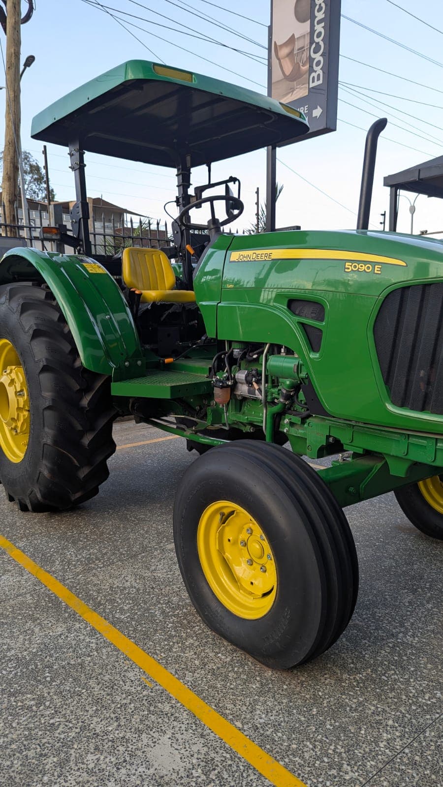 John Deere 5090E Turbo on OFFER.