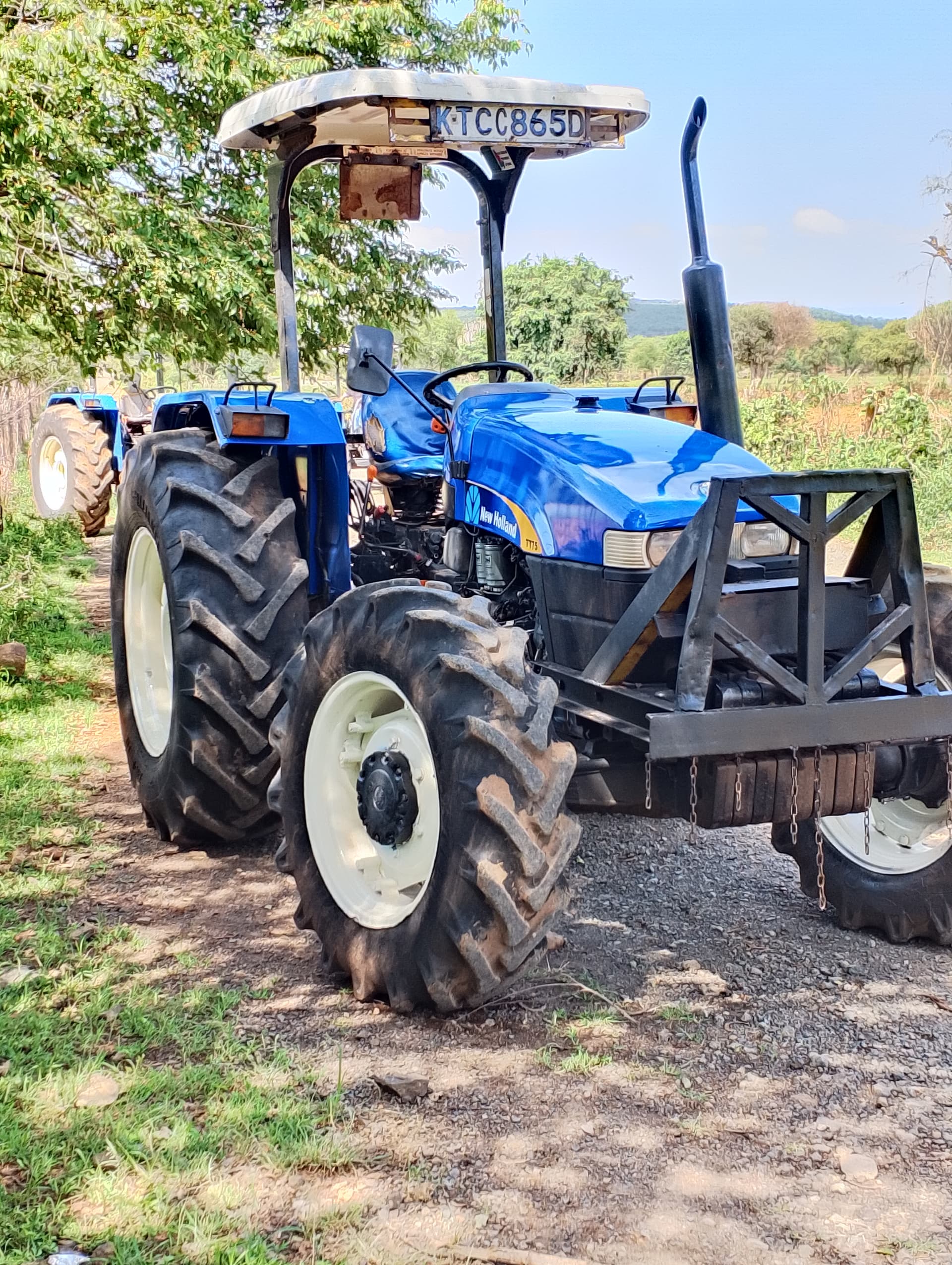 New Holland TT75 4WD